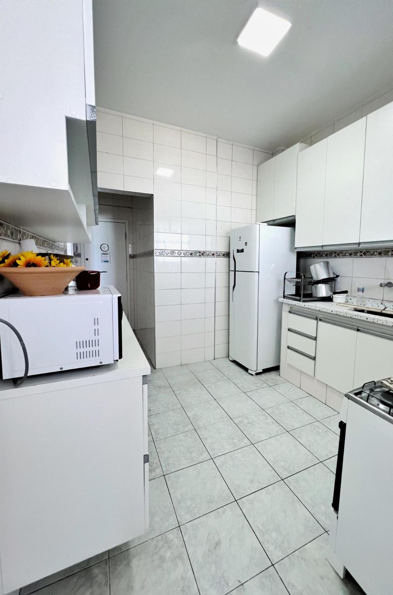 Pitangueiras Seaview: Spacious 4-Bedroom Apartment Steps from the Beach Guaruja Exterior photo